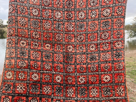 Vintage Boujad Rug, Handmade Wool Berber Carpet, Boho Tribal Area Rug, 9.9ft X 4.9ft